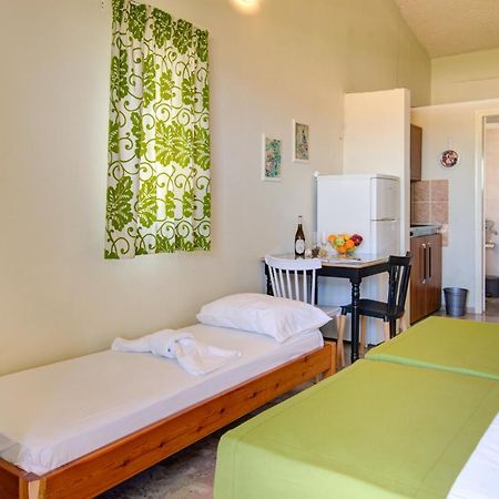 Hotel Chriselen Eleonas Exteriér fotografie