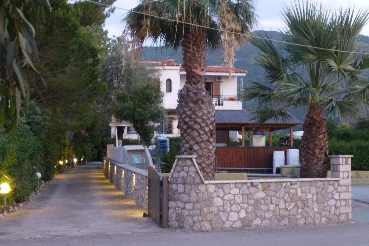 Hotel Chriselen Eleonas Exteriér fotografie